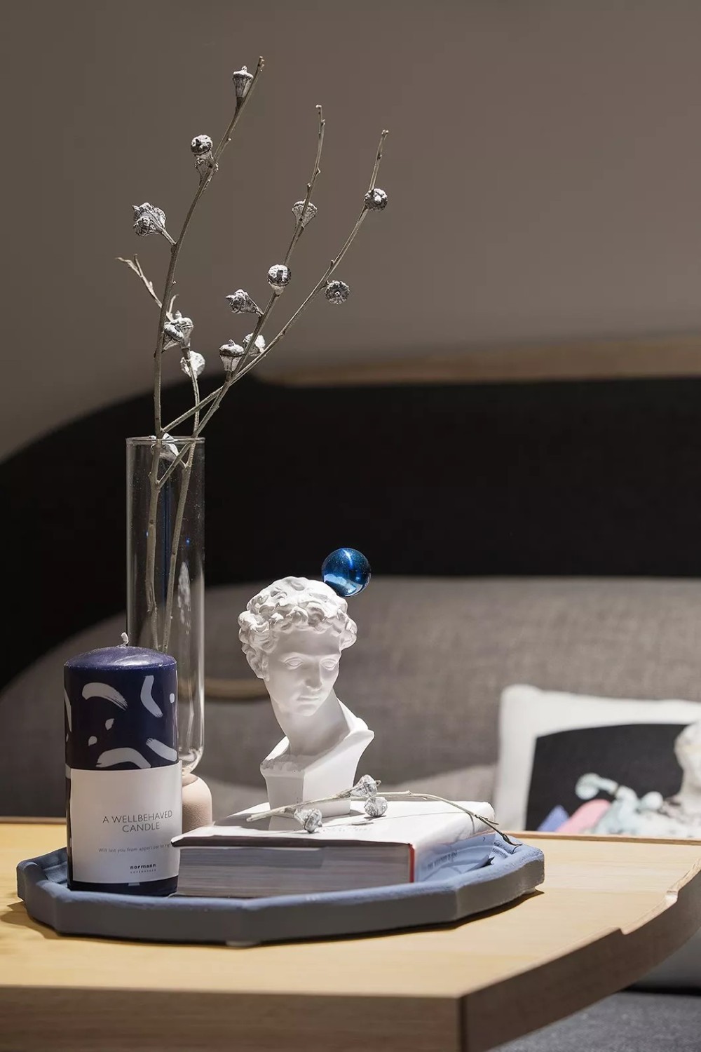 現代北歐風格室內家裝案例效果圖-書桌裝飾 現代北歐風格室內家裝案例效果圖-書桌裝飾