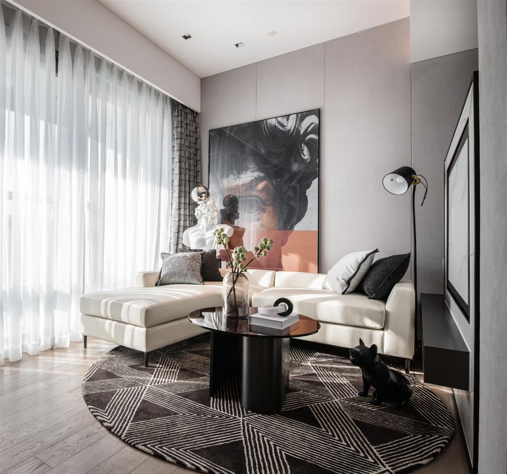 清遠市領秀瑞城輕奢風格三居室裝修案例