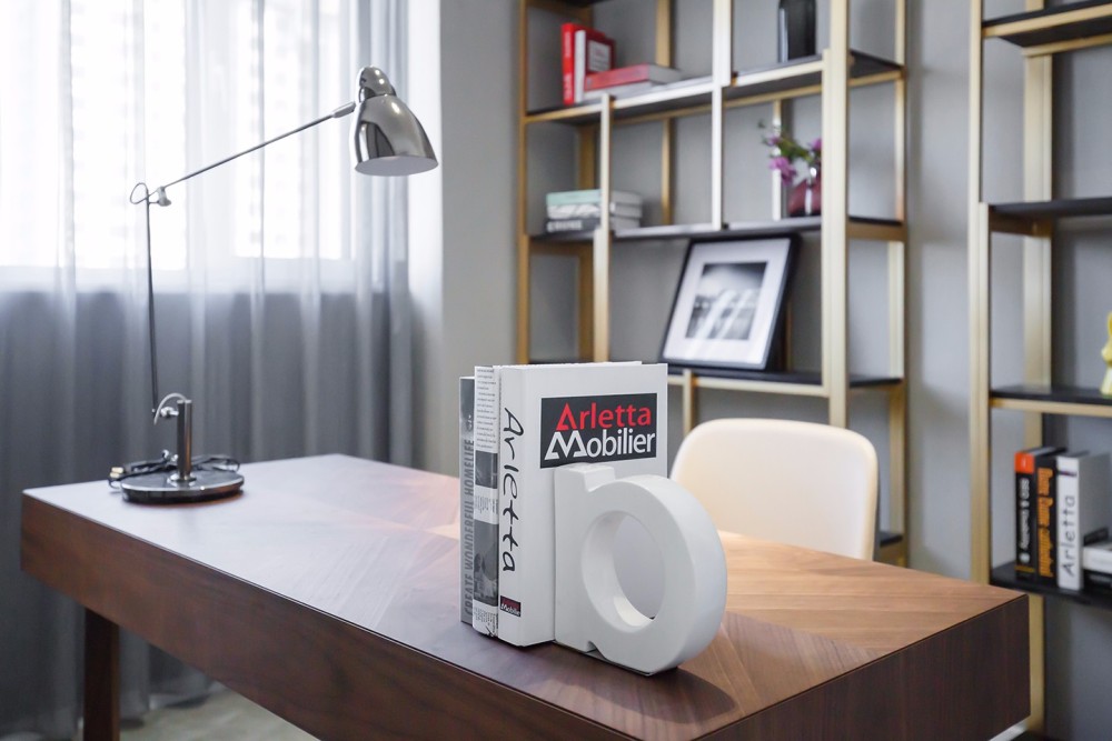 現(xiàn)代簡(jiǎn)約風(fēng)格室內(nèi)家裝案例效果圖-書房 現(xiàn)代簡(jiǎn)約風(fēng)格室內(nèi)家裝案例效果圖-書房