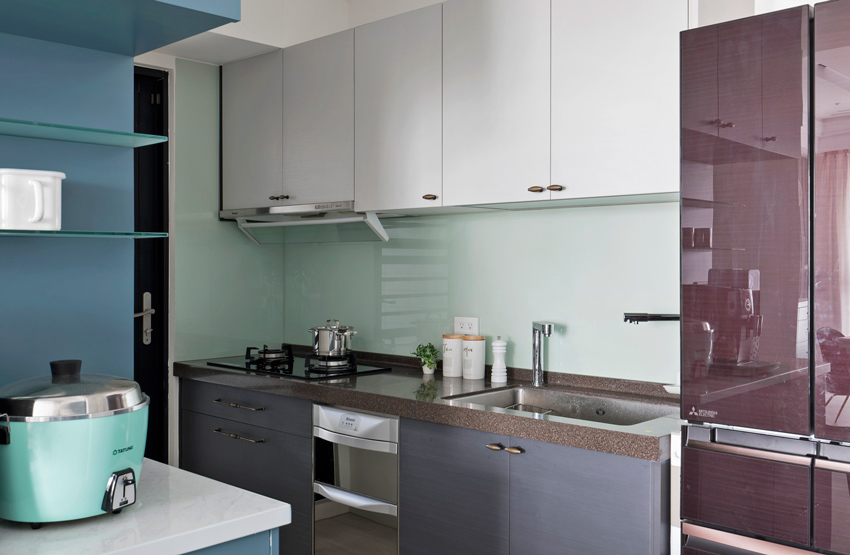 法式輕奢風格家裝設計室內(nèi)裝修效果圖-廚房 法式輕奢風格家裝設計室內(nèi)裝修效果圖-廚房