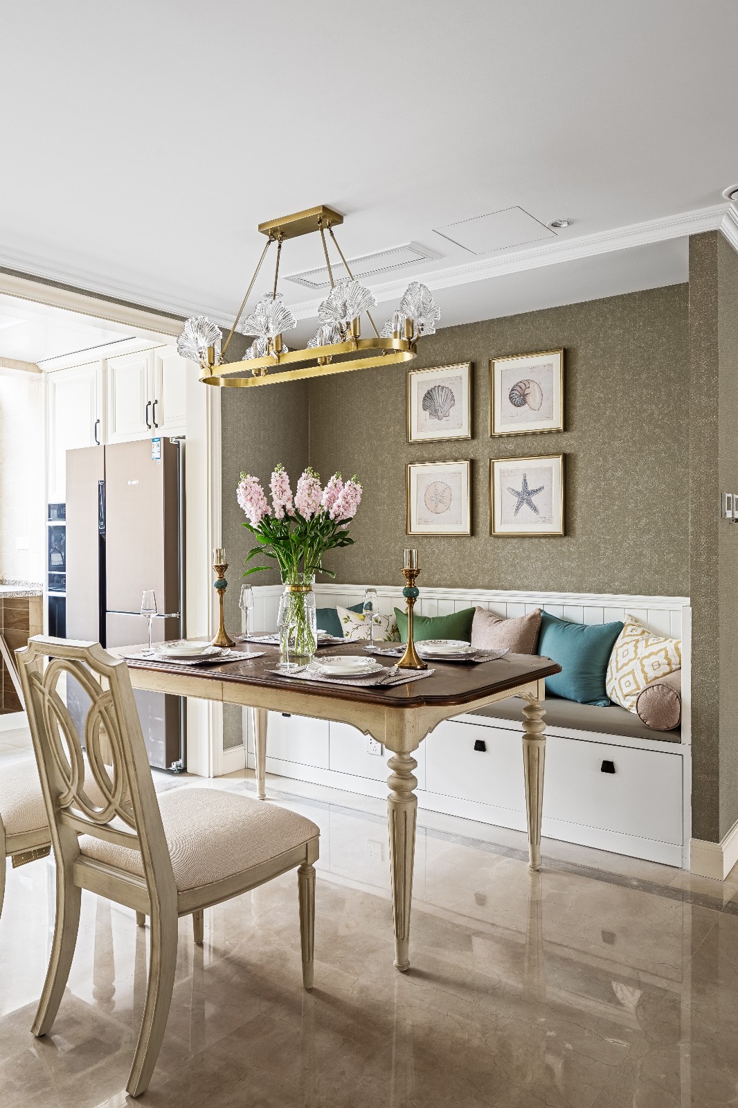 美式風格家裝設計室內裝修效果圖-餐廳 美式風格家裝設計室內裝修效果圖-餐廳