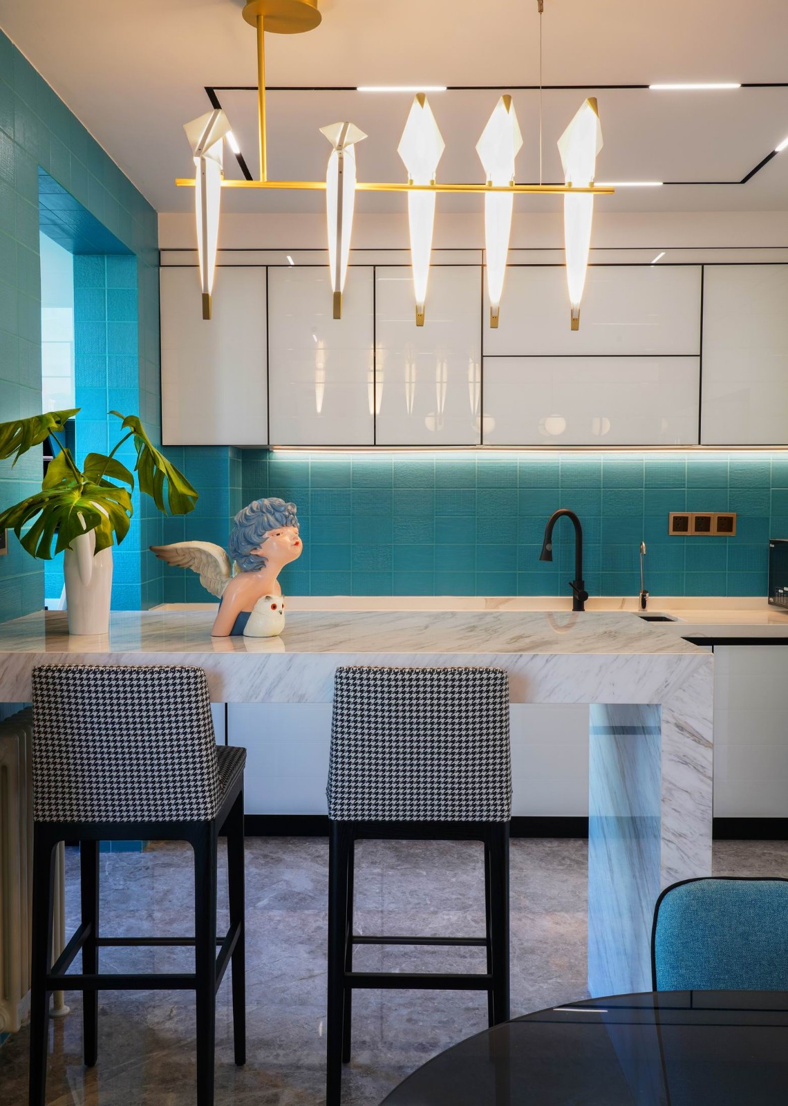 裝修公司輕奢風格室內裝修效果圖-餐桌 裝修公司輕奢風格室內裝修效果圖-餐桌