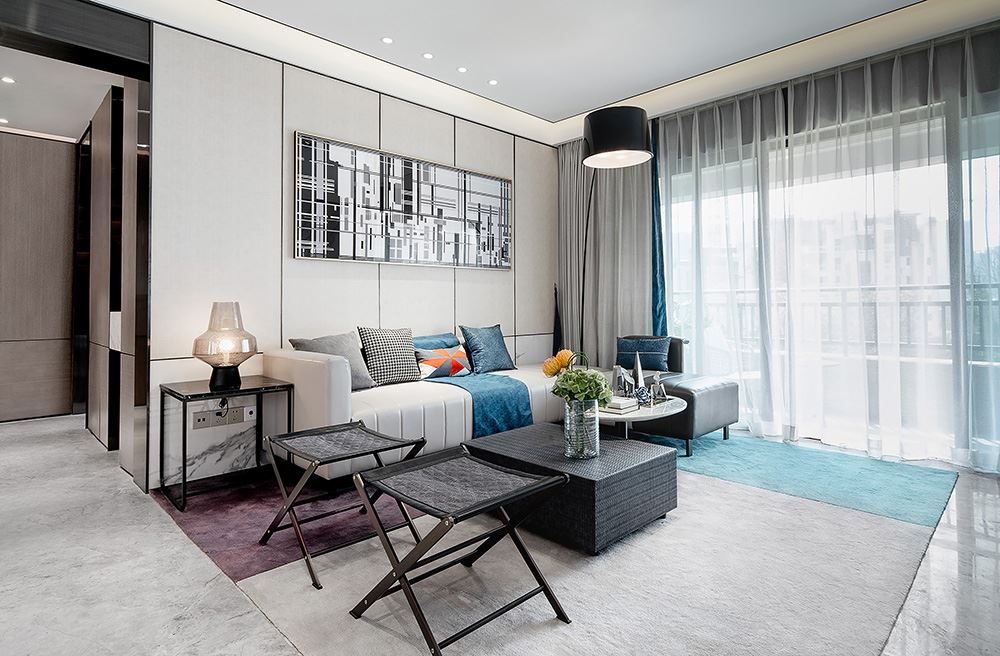 南寧市八桂綠城輕奢風(fēng)格三居室裝修案例