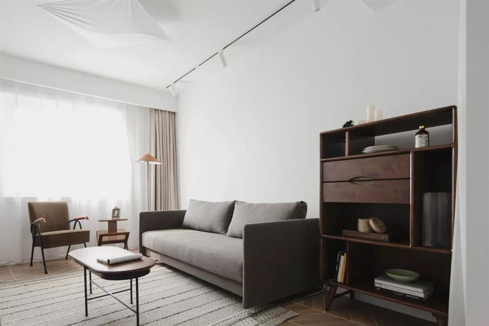 佛山市金茂綠島湖現(xiàn)代簡約風格三居室裝修案例