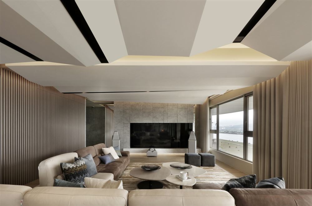 廣州市匯僑新城南區(qū)現(xiàn)代簡(jiǎn)約風(fēng)格四居室裝修案例